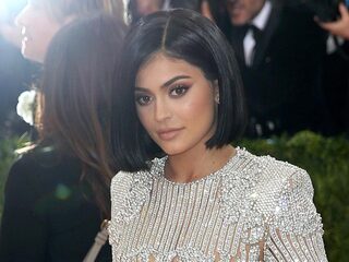 Het treurige verhaal achter de jongste selfmade miljardair op dit moment; Kylie Jenner