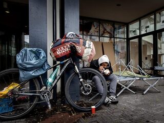 Argos: Gemeenten kunnen stijging daklozen niet meer aan