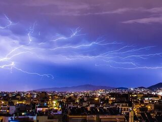 Blikseminslag in het vliegtuig: hoe zit dat eigenlijk?