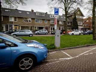 Elektrisch rijden is de toekomst, maar gemeenten moeten flink aan de bak