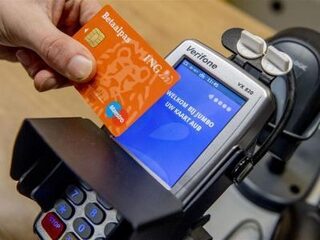 Sommige mensen kúnnen niet pinnen