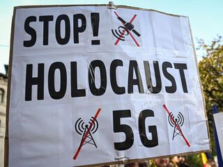 Zijn complottheorieën een nieuwe religie? 'Het heeft te maken met betekenisgeving'