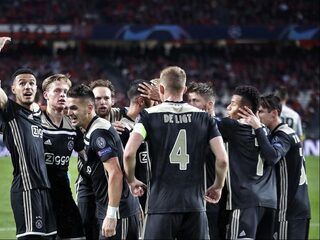 Ajax pakt duur punt in Lissabon