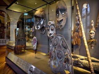 Raad voor Cultuur: 'Geef koloniale 'roofkunst' onvoorwaardelijk terug'