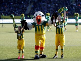 Ook ADO-mascotte Storky zit thuis: 'Ga de line-up het meest missen'