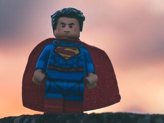 Wat maakt een held? 'Niet filmen, maar in het water springen'