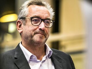 Peter Vandermeersch terug als Kuifje in Congo