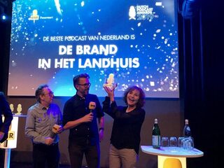 Podcasts NPO Radio 1 De Brand in het Landhuis en De Krokante Leesmap in de prijzen
