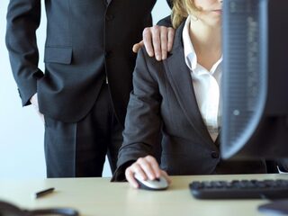 Podcast De Dag: waar zijn we met #MeToo naar op zoek?