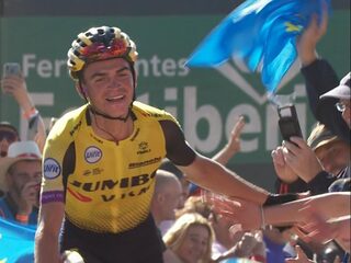 Ploeggenoot van Roglič mag ook juichen in Vuelta