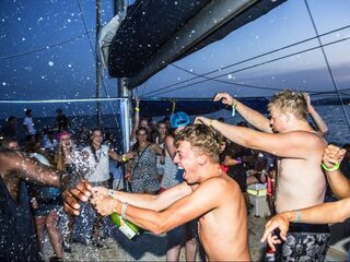 Zelfs 18-jarigen vinden GroenLinks plan onverstandig: 'Een vakantie komt het eerst in mij op'