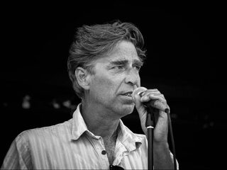 Recensent Patrick van den Hanenberg over singer-songwriter Maarten van Roozendaal: “Het was een instant love affair.’