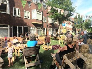 Power to the people! Bewoners claimen de straat terug