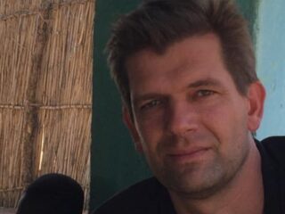 Meer militairen, meer machinegeweren, meer geweld