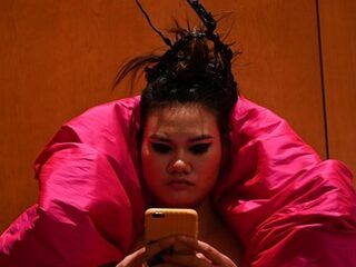 Eenderde van de jongeren vindt zich telefoonverslaafd