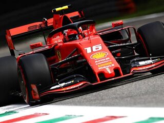 Leclerc gunt Ferrari zege in Italië
