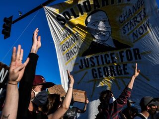 'Ook Nederland moet kritisch zelfreflecteren na politiegeweld Minneapolis'