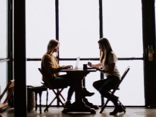 Stand.nl: Het is een slechte zaak dat iedereen zich stresscoach mag noemen