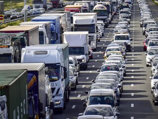 Dubieuze truckershotels schieten als paddenstoelen uit de grond