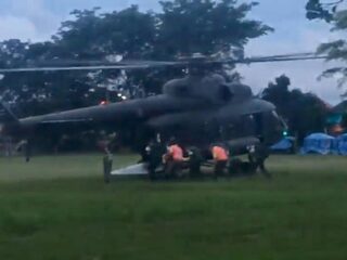 Achtste jongen gered uit Thaise grot, nog vier te gaan