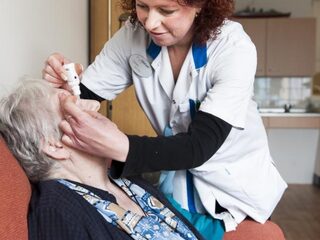 Verpleegkundigen slaan alarm om werkdruk: zo gaat het niet langer