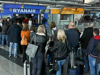 Duizenden reizigers eisen geld van Ryanair