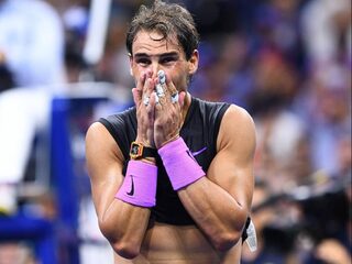 Nadal verovert negentiende grandslamtitel na thriller tegen Medvedev