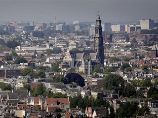 'Zelfwoonplicht' moet huisjesmelkers van Amsterdamse huizenmarkt verdrijven