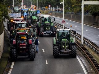 Boeren willen Binnenhof meerdere dagen bezetten