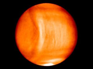 Zo gigantisch kan een luchtgolf op Venus zijn