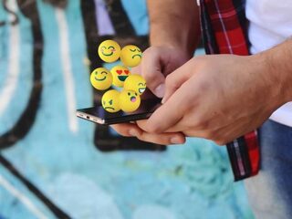 Emoji’s helpen mensen met afasie