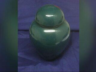 TrendingVandaag: Urn met inhoud gevonden in kringloopwinkel