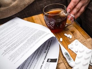 Podcast De Dag: zo voelt het om Corona te hebben