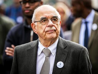 Jan Pronk over Srebrenica 'Het is een trauma dat je bijblijft’