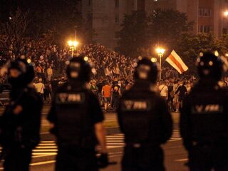 Loekasjenko uitgeroepen tot winnaar verkiezingen: rellen in Wit-Rusland
