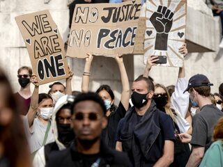 Opnieuw anti-racismeprotest Amsterdam: 'Bijlmer symbool voor wat er misgaat'