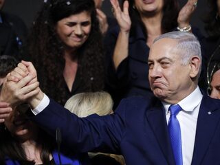Podcast De Dag: waarom 'Bibi' Netanyahu weer de overwinning kan claimen