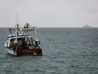 Ready for war! Het leek wel oorlog bij het eiland Jersey