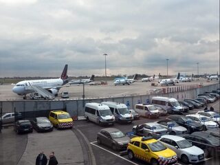 Times Parking sluit vakantiegangers op in parkeergarage