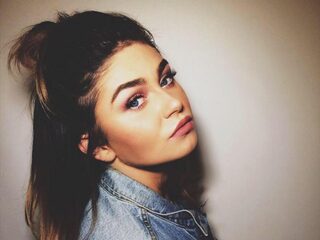 Roxeanne Hazes: 'Over de mooie kant van de liefde te schrijven is andere koek'