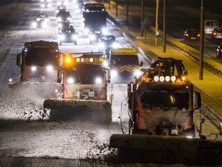 Code geel en zware maandag verwacht op weg en spoor door sneeuwval