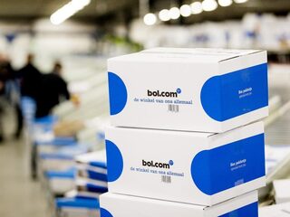 Bol.com wil klimaatneutraal pakketjes bezorgen, maar kan dat wel?