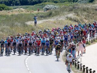 Waarom wielrenners in het peloton nog minder trappen dan gedacht