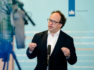 Stand.nl: In het nieuwe steunpakket moet de ontslagboete blijven gelden