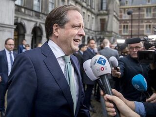 Feit of Fictie: 'Nog nooit zoveel geld naar onderwijs'