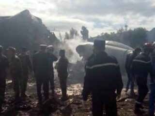 Meer dan 250 doden bij vliegtuigcrash Algerije