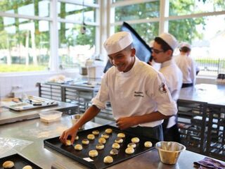 'Zorgelijke' daling instroom vmbo: ouders willen opleiding met status