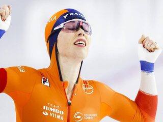 Antoinette De Jong pakt eerste wereldtitel op 3.000 meter