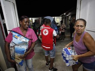 'Humanitaire hulpverlening Sint-Maarten komt traag op gang'