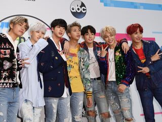 Podcast De Dag: waarom k-popband BTS zo'n succes is